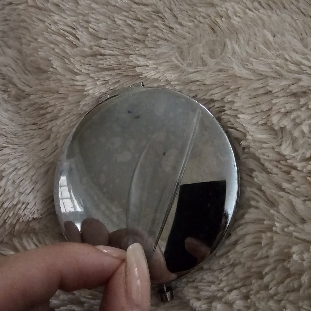 PARIS compact mirror - Picture 4 of 4